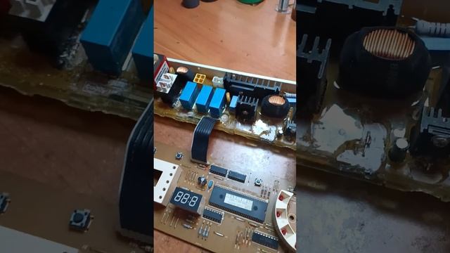 Стиральная машина LG выдает ошибку de/ Один из вариантов неисправностей/ ремонт модуля управления смотреть онлайн