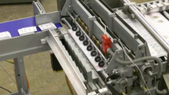 Rollem JetStream + Automatic Card Collator - Playing Cards смотреть онлайн