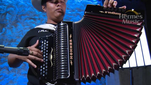 HOHNER CORONA II XTREME FA NEGRO смотреть онлайн