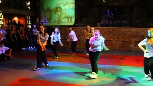 Танцевальное Cinema Show - Ragga смотреть онлайн