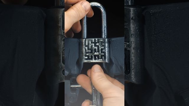 Bypassing Combination Lock w/ Covert Companion смотреть онлайн