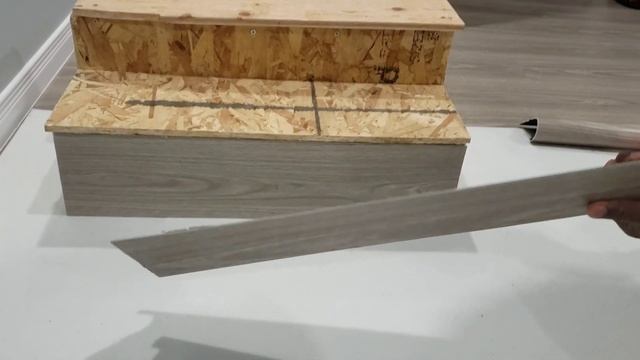Preparation and Installation of Click Vinyl Stair Nosing смотреть онлайн