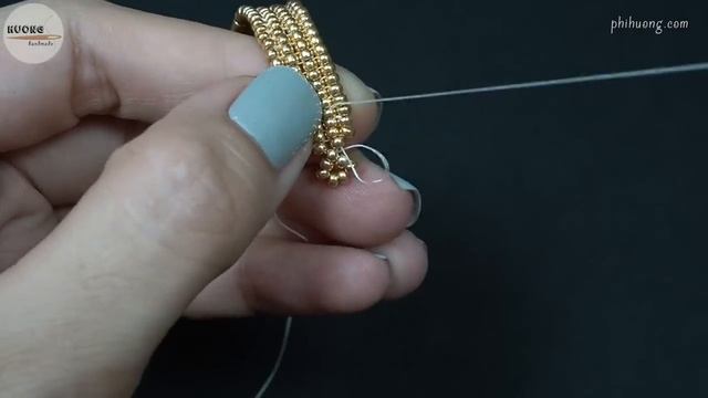 Браслет - Twisted herringbone beaded bracelet. How to make pearl bracelet. Beading tutorial смотреть онлайн