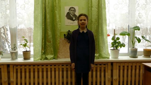 Ксения Егорова с басней "Ворона и Лисица" смотреть онлайн