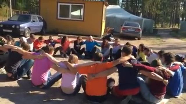 Возьмемся за руки, друзья! смотреть онлайн
