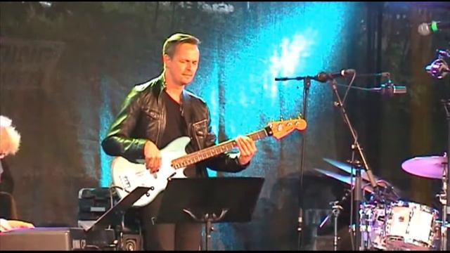 Strasbourg St. Denise Roar Juul Band