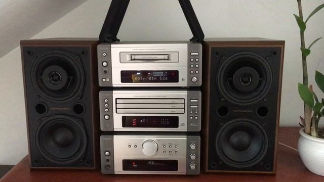 Dàn trung Denon M7, hàng đấu giá còn rất mới, chất âm tuyệt vời Denon M7 смотреть онлайн