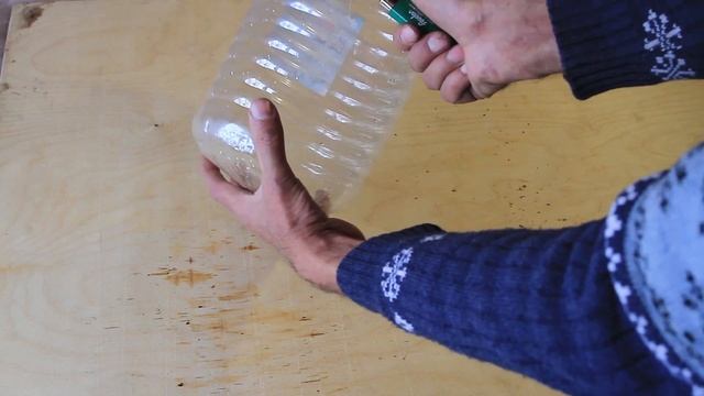 САМАЯ ПРОСТАЯ КОРМУШКА ДЛЯ ПТИЦ из ПЭТ бутылки смотреть онлайн