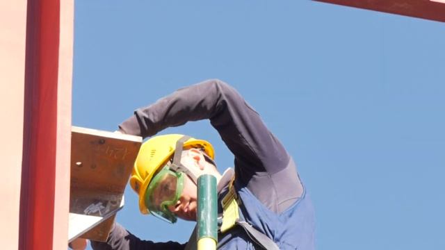 На Курской АЭС-2 смонтировали каркас турбины смотреть онлайн