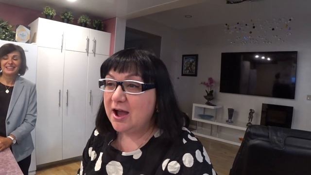 США 5463: Гарик-Прораб мастерски нарезает ветчину - остальные мирно беседуют смотреть онлайн