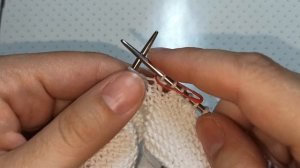 Ажурная детская шапочка спицами. На 6-9 месяцев/knitted baby hat/gestrickte babymütze