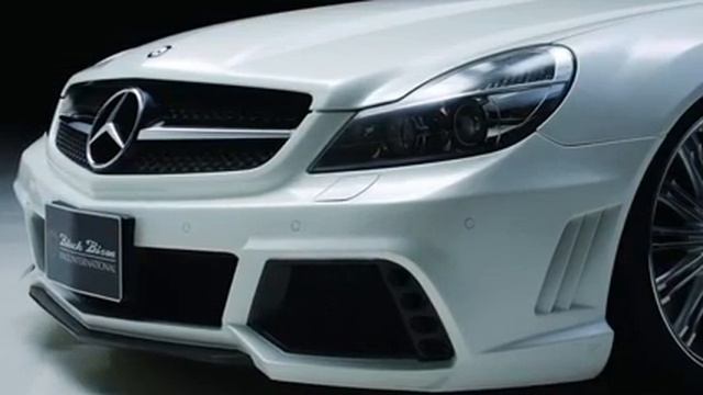 Un auto extraordinario: Wald Mercedes-Benz R230 Black Bison Edition смотреть онлайн
