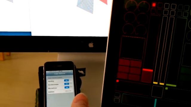 OSC Microphone Level HTML5 Cube Demo смотреть онлайн