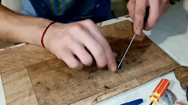 ЗИМНЯЯ УДОЧКА своими руками из простой ручки! Сделай сам! смотреть онлайн