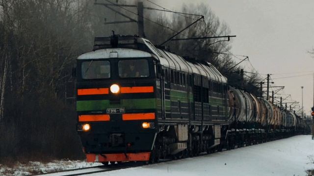 Маленькая сборка поездов Ярославль-Главный-Молот