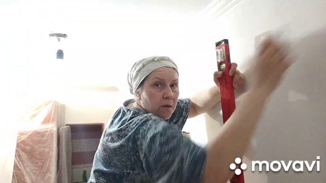 Обоями обходим дверной проем