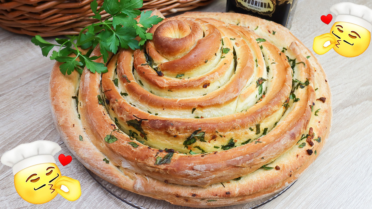 Хлеб с чесноком и оливковым маслом. Выпечка с чесноком вкусно и быстро. Pane All'aglio.