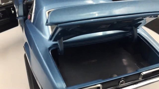 ACME Nicky Chicago 1:18 die cast смотреть онлайн