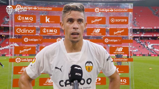 SUPERFLASH INTERVIEW DE GABRIEL PAULISTA TRAS EL PARTIDO DEL VALENCIA CF EN SAN MAMÉS смотреть онлайн