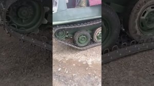 Первый выезд на самодельном гусеничном вездеходе. Испытания вездехода #самоделки #вездеход