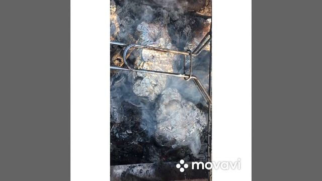 КАРТОШКА С КУРИНЫМ ФИЛЕ В ФОЛЬГЕ /НА УГЛЯХ / СЕЗОН ОГОРОДА ОТКРЫТ ?? смотреть онлайн