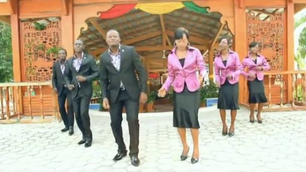 "AZALI SE YE MOKO" de Mike KALAMBAY / KIN-EXPRESS Productions