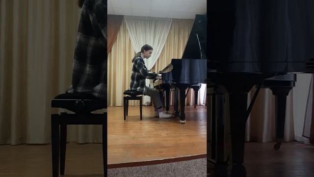 Ассонова Ярослава 6 кл/ В. Коровицын "Панорама вечернего города" смотреть онлайн