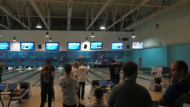 Турнир по боулингу "IT Strike #5" смотреть онлайн