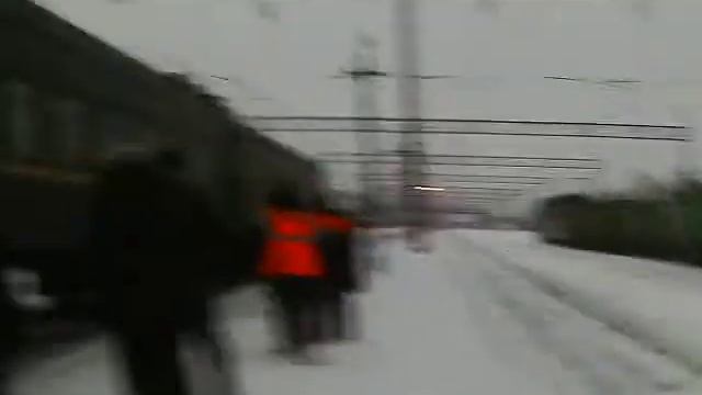 на пригородном Шарья - Буй, прибываем на ст. Нея СЕВ.ЖД смотреть онлайн