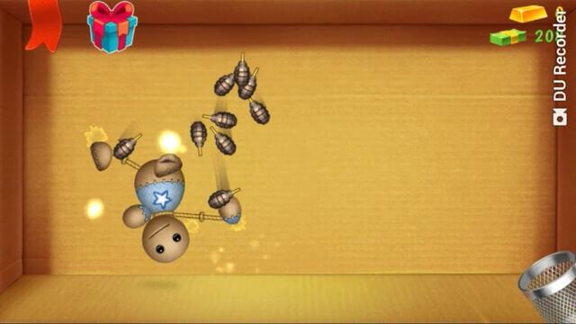 KickTheBuddy закачал одну игрушку