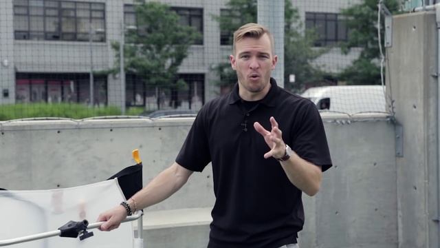 Professional Photographer ERIK VALIND recommends: How to use the SUN-SWATTER from SUNBOUNCE смотреть онлайн