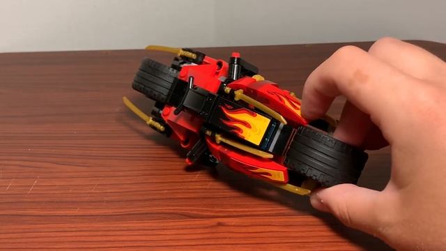 Which Kai's Blade Cycle is Better? LEGO Ninjago Original vs. Legacy Comparison! смотреть онлайн