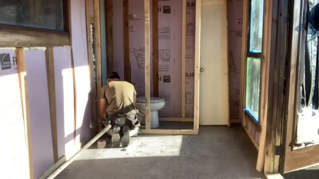 Lakefront Shipping Container Tiny Home Build (with costs) смотреть онлайн