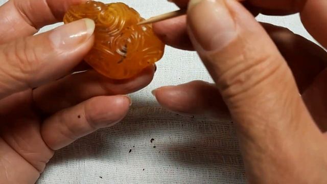 Кулон из янтаря с рисунком-Маори #amber #handmadejewelry #калининград #ручная_работа #украшения