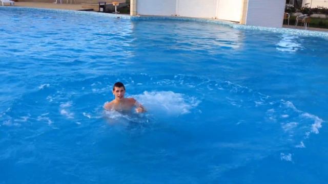 Прыжки в бассейне 1 смотреть онлайн