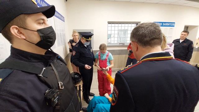 Ёлка желаний в Международном аэропорту Шереметьево смотреть онлайн