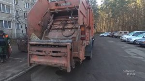 Мусоровозы с задней загрузкой. Загрузка мусора сзади. Какой мусоровоз лучше?