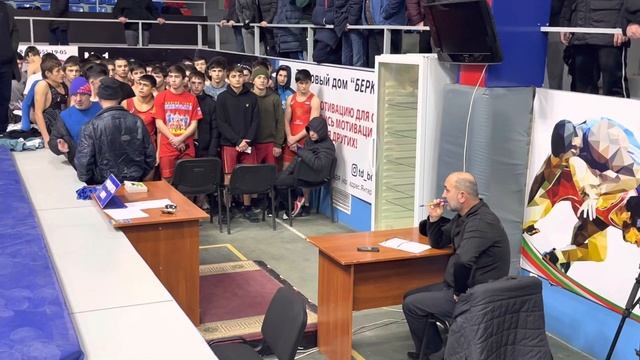 Взвешивание борцов первенство Дагестана 2023 до 18 лет, до 45, 51,65 и 71 кг. смотреть онлайн