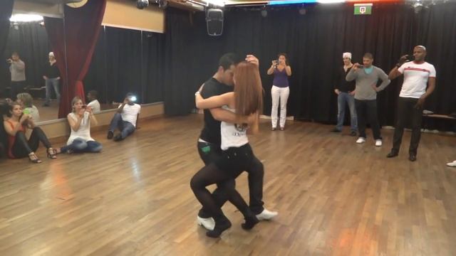 Bachata Sensual with Daniel and Desire by Bachata Perform смотреть онлайн