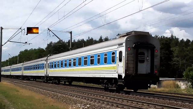 ЧС8-003 с поездом №749 Киев - Ивано-Франковск смотреть онлайн