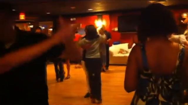 Bachata Workshop.wmv смотреть онлайн