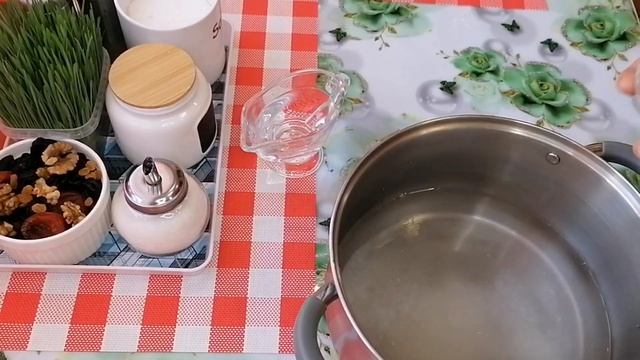 Капуста, маринованная кусочками, с молотым острым перцем. [Рецепт капусты маринованной.] смотреть онлайн