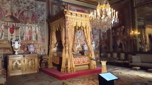 Le Château de Fontainebleau || The Palace of Fontainebleau смотреть онлайн