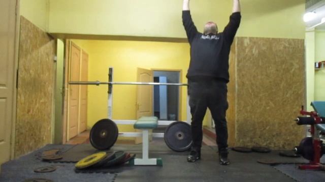 Жим двух блинов по 20кгх20. 2x20kg plates double clean and press 20 reps. смотреть онлайн