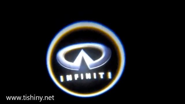 Подсветка логотипа Infiniti в двери автомобиля смотреть онлайн