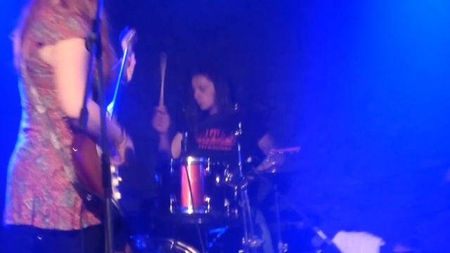 Salsola - Midnight смотреть онлайн