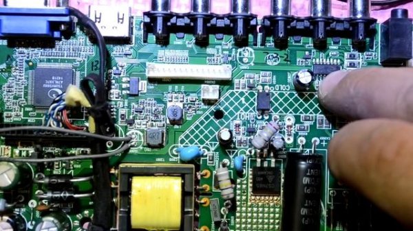 Диагностика ЖК ТВ IZUMI TLE19H212B Не включается, ремонт не целесообразен