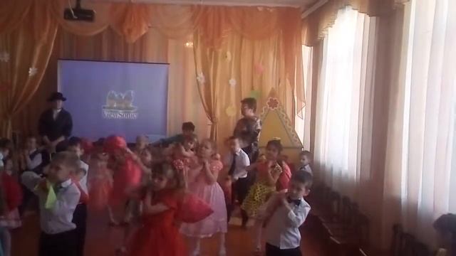 танец гномов !!! смотреть онлайн