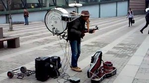 Человек - оркестр.