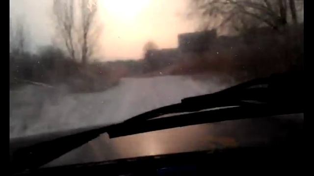 Сумасшедшая поездка на Рено 5 по берегу реки смотреть онлайн